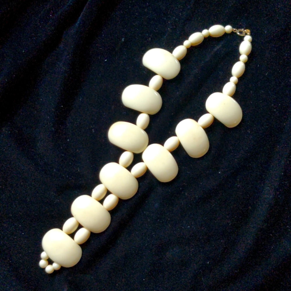 Vintage Beaded Necklace